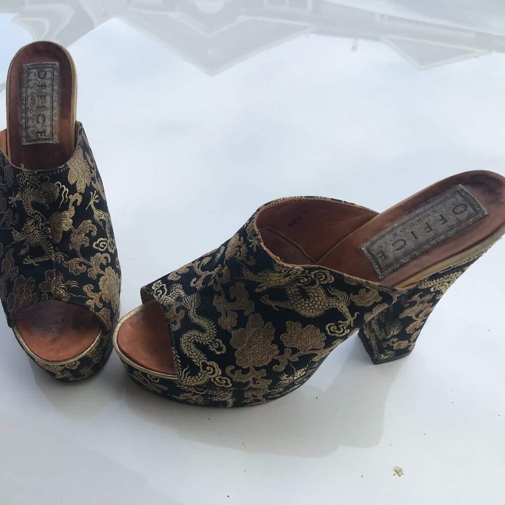 Woman shoes by Office. 7,5